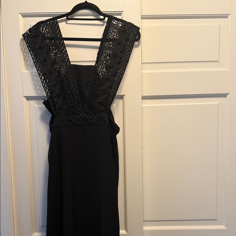 size L, 19 Cooper Black Dress